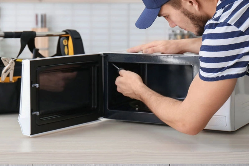 تعمیر مایکروفر، خدمات تعمیر مایکروفر، تعمیر مایکروفر سامسونگ، تعمیر مایکروفر ال‌جی، تعمیر مایکروفر پاناسونیک، الو آچاره، قطعات مایکروفر، تعمیر مایکروفر در محل، هزینه تعمیر مایکروفر