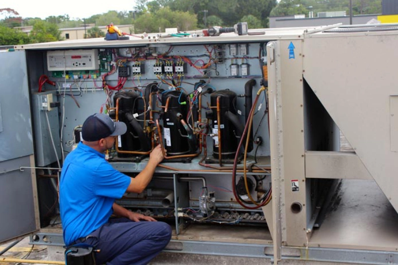 تعمیر چیلر، خدمات تعمیر چیلر چیلر جذبی چیلر تراکمی سرویس چیلر تعمیر چیلر در محل هزینه تعمیر چیلر نگهداری چیلر تعمیر چیلر هواخنک