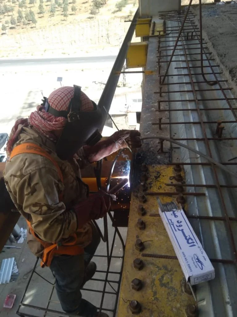 جوشکاری انواع جوشکاری، خدمات جوشکاری جوشکاری قوس الکتریکی جوشکاری لیزری، جوشکاری MIG جوشکاری TIG هزینه جوشکاری جوشکاری صنعتی جوشکاری در محل