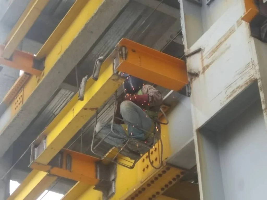 جوشکاری انواع جوشکاری، خدمات جوشکاری جوشکاری قوس الکتریکی جوشکاری لیزری، جوشکاری MIG جوشکاری TIG هزینه جوشکاری جوشکاری صنعتی جوشکاری در محل